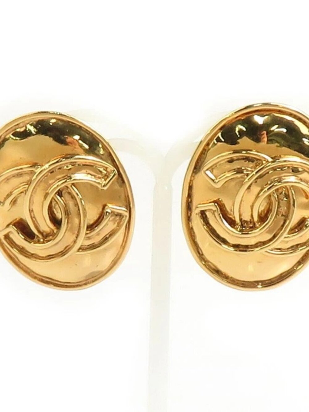 CHANEL Vintage CC Logo Clip on Earrings Gold Metal -